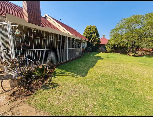 3 BEDROOM HOUSE FOR SALE IN VANDERBIJLPARK CE 1